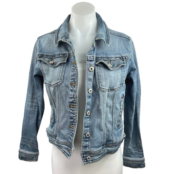 Zara Jackets & Blazers - Zara Basic Blue Light Wash Pocket Button Up Denim Cropped Jean Jacket Size S